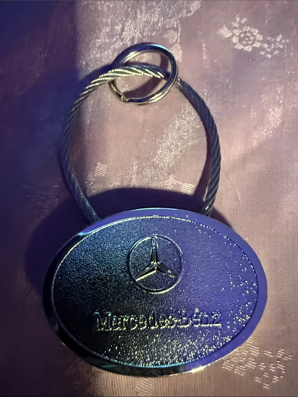 Black & Silver Oval mercedes-Benz key ring